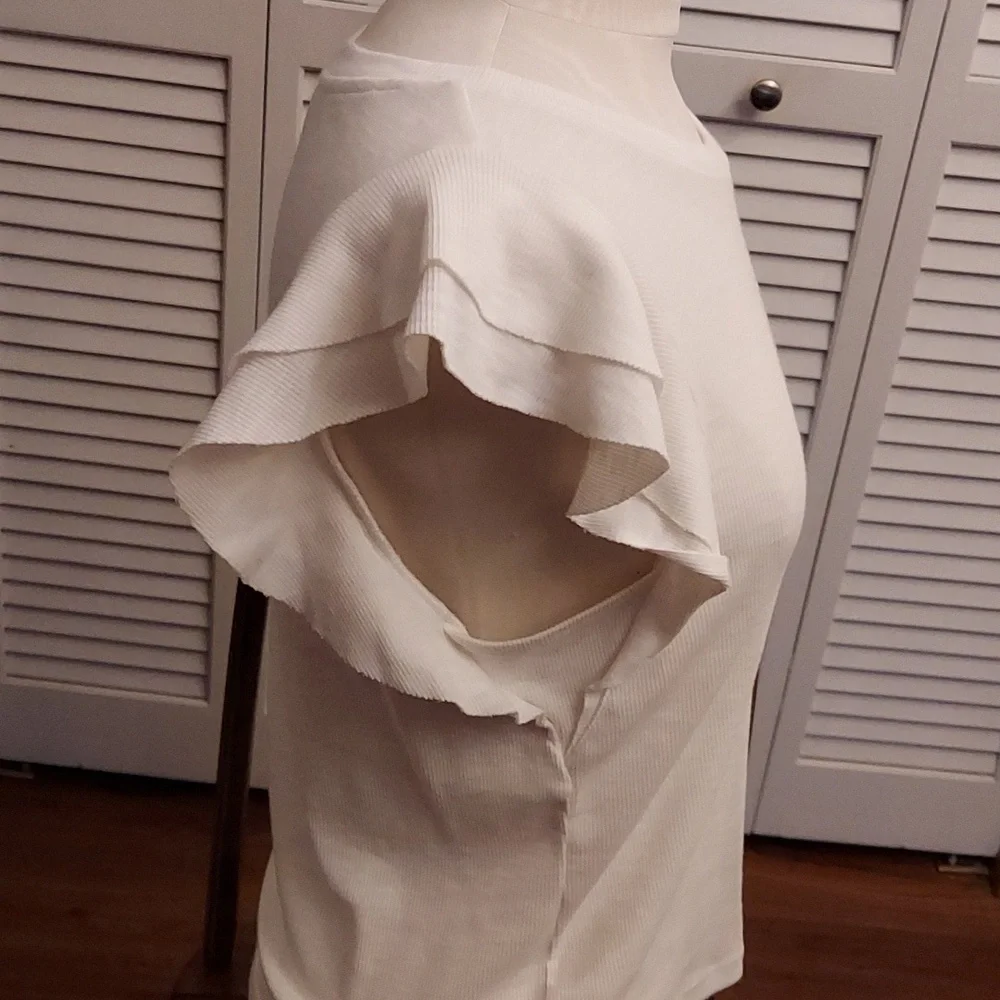GAP White Ruffle Sleeve Tank Top - Picture 4 of 6